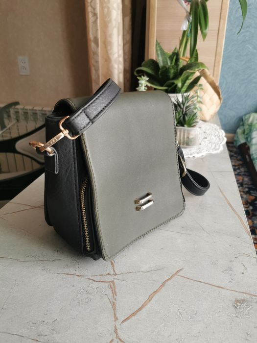 Женская сумка чистая кожа