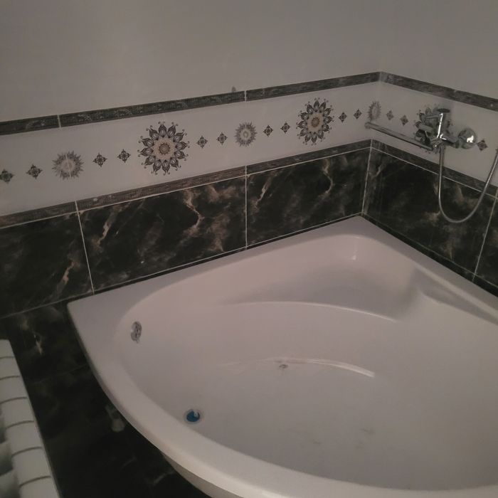 Vanna sotiladi 130×130 iwlatilmagan  yangi
