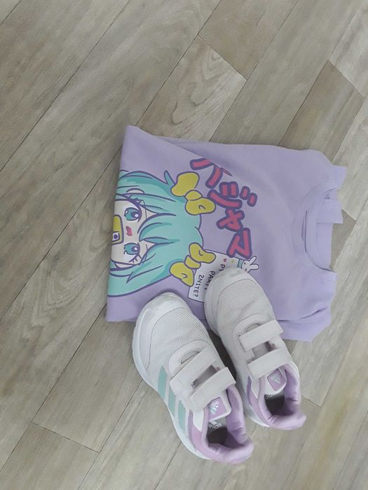 Adidas damă  marca Adidas mărimea 35 +1 tricou  nou cadou mărimea S