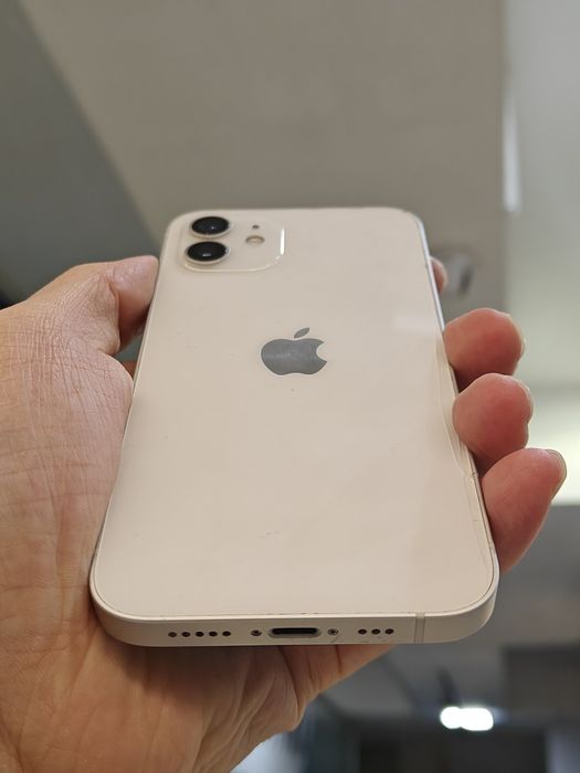 iPhone 12 white 64