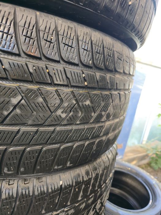 Anvelope iarna Pirelli 305 40 20 si 295 40 20 dot 2022