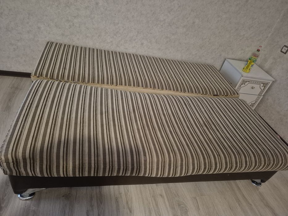 Продам б/у диван