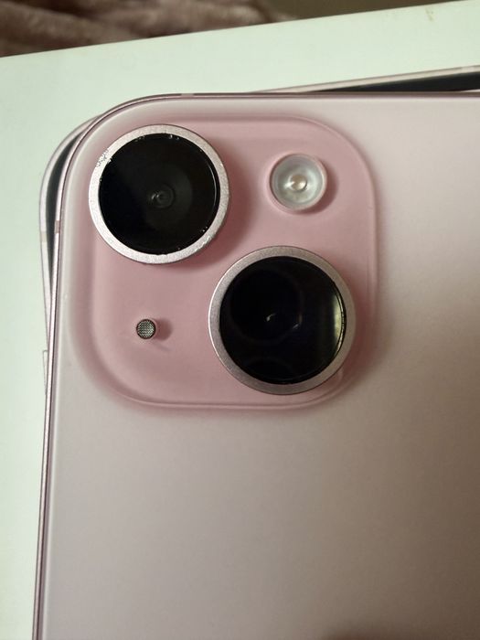 iphone 15 pink (roz) 128 GB