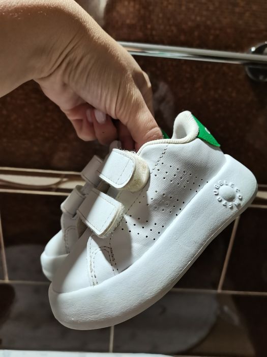 Pantofi Adidas nr 21