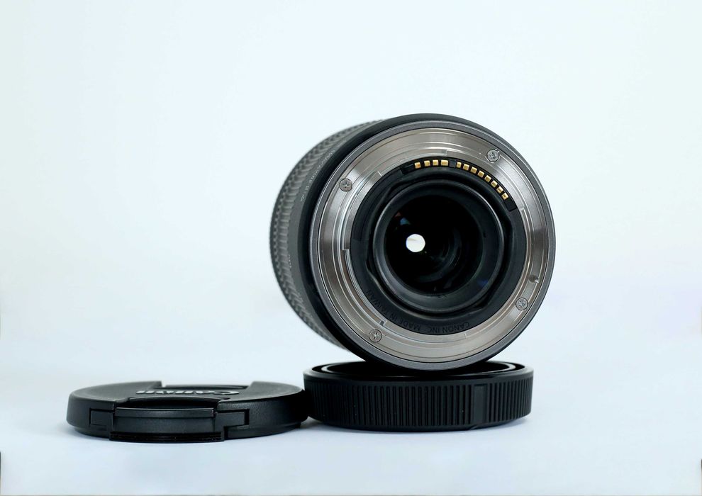 Sony 50mm F1.8 + Canon 24-105mm F4 Mirrorless