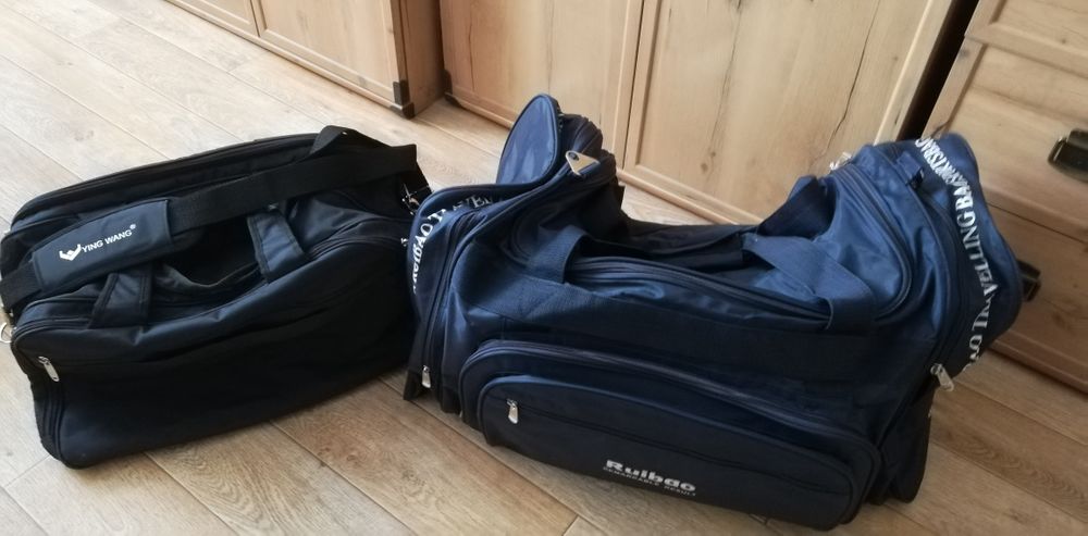 Продам дорожные сумки.