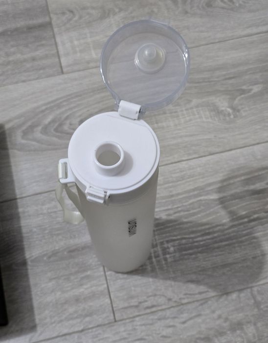 Sticlă sport apă 1L – Tritan BPA-Free, etanșă, ușoară