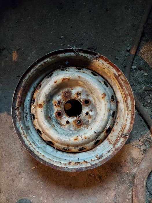 Диск вроде на 13