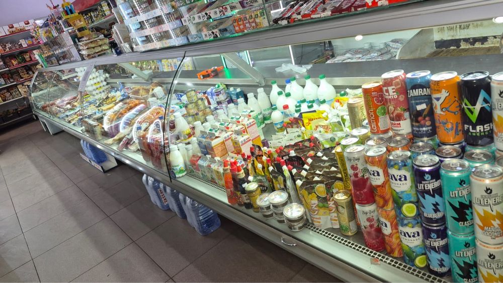 Витринный холодильник