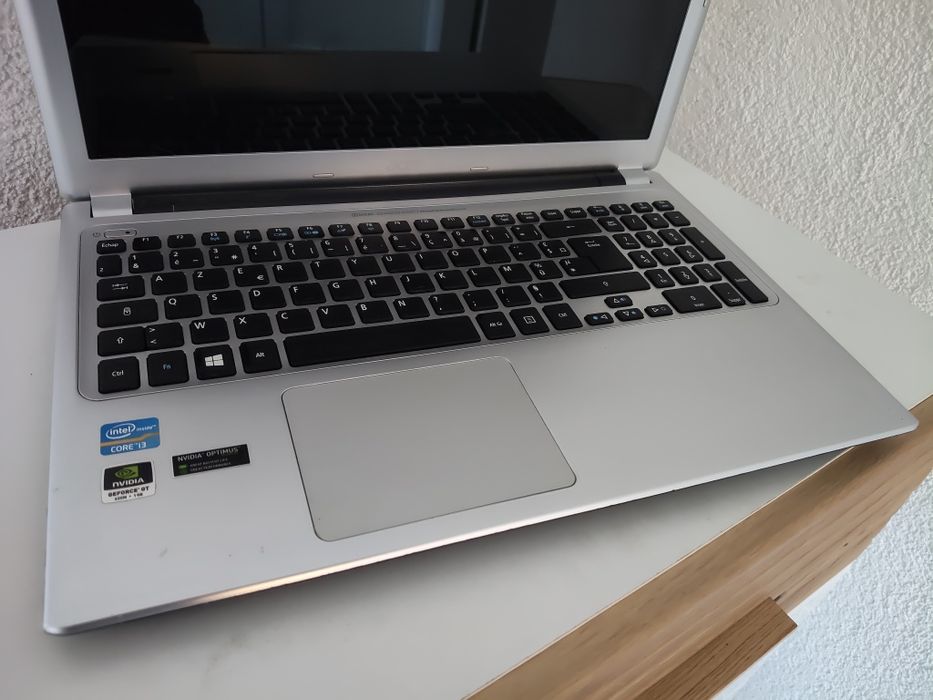 Acer Aspire V5-571 series i3 gen2