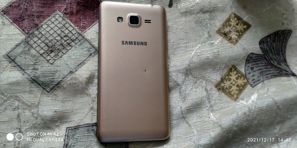 Продам смарфон Самсунг в отличном састояни