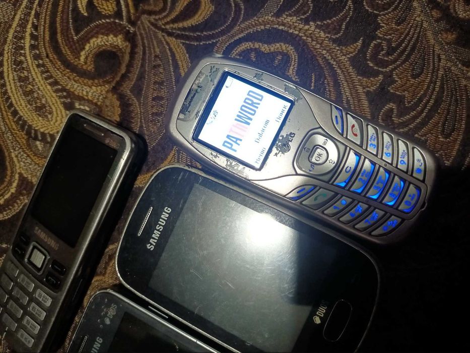 Продам Нокиа 6300 не работает