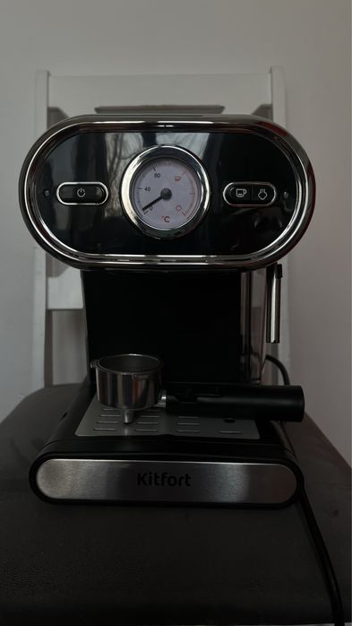 Кофеварка Kitfort KT-702, черная