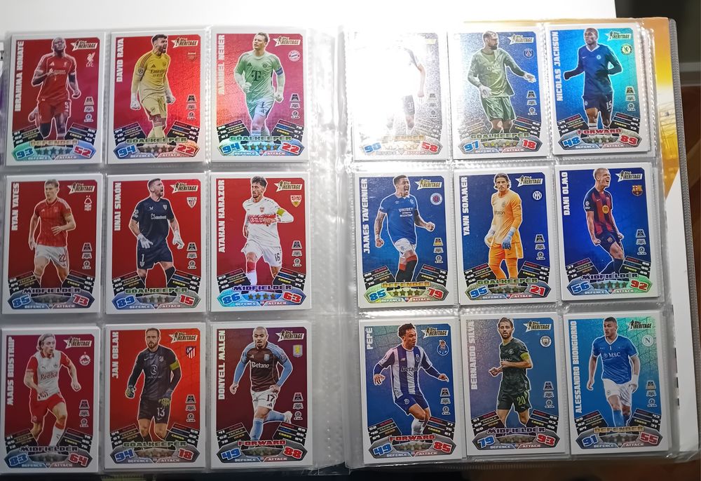 Продавам нови Match attax 25/26 футболни карти.