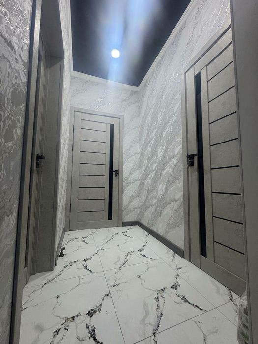 Поклейка обой любой сложности звоните