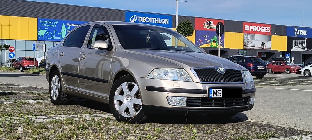 Skoda Octavia 2 (Elegance) - 2.0 TDI (DSG)