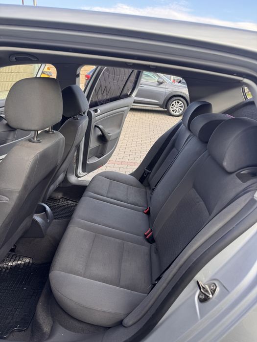 Vand golf 5 1.4 Mpi 2006 distributie schimbata