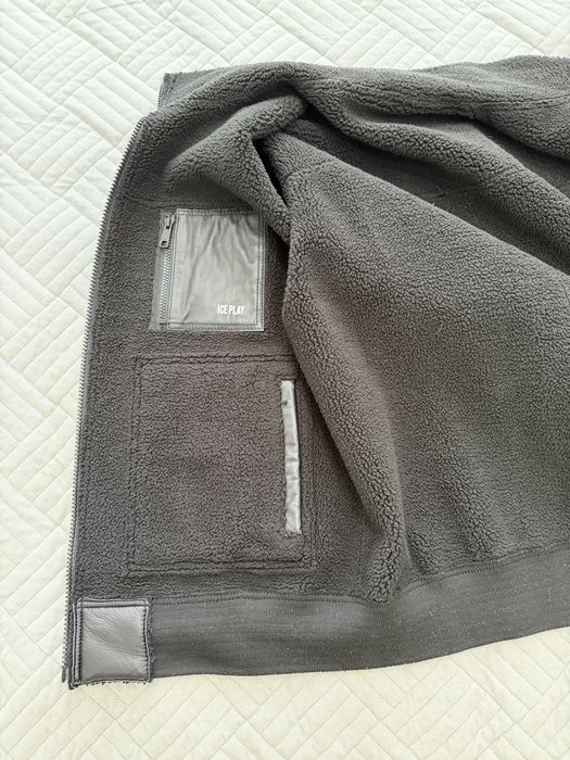 Продам модную дубленку фирмы Iceberg