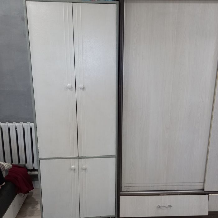 Продам шкаф плательный