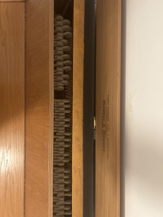 Pianina Bentley grober and grober pian