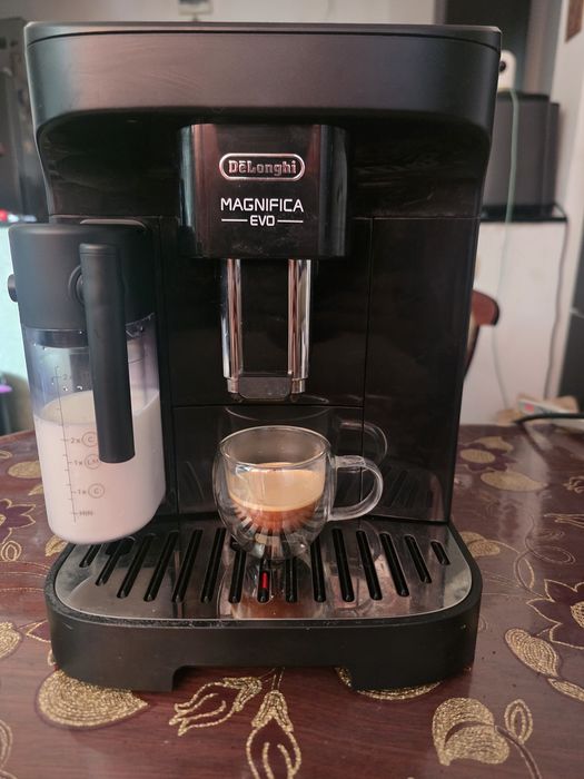 Espresor delonghi magnifica evo