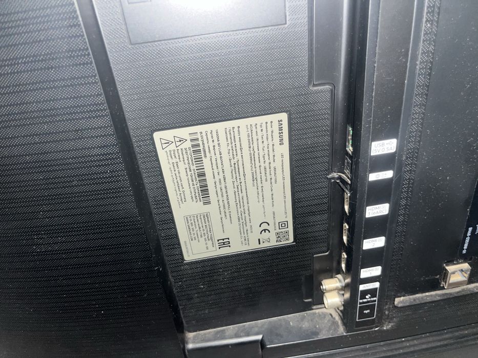 UE65AU7100U-LED телефизор