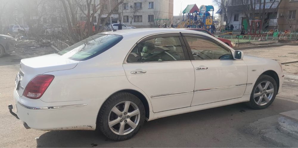Продам Toyota Majesta crown