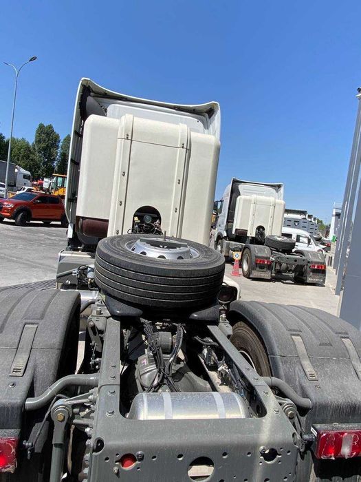 Тягач Howo T7H 4x2 CNG газли, подушкали, AMT, ретардерли, Ориент Озод