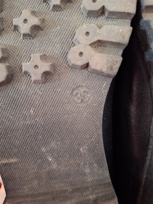 Обувки от Дайхман