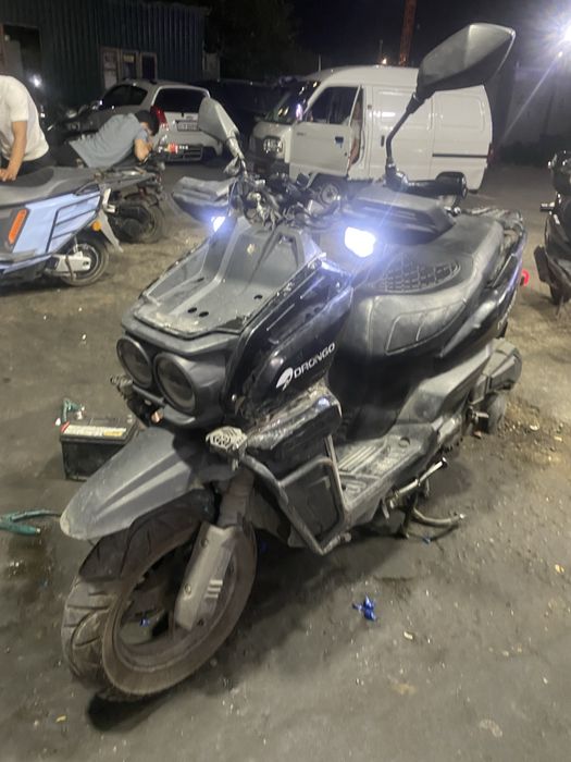 Skuter Lifan motor sotiladi