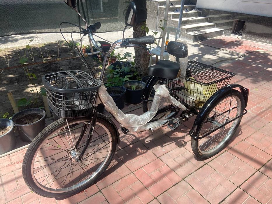 Велосипед трех колёсный