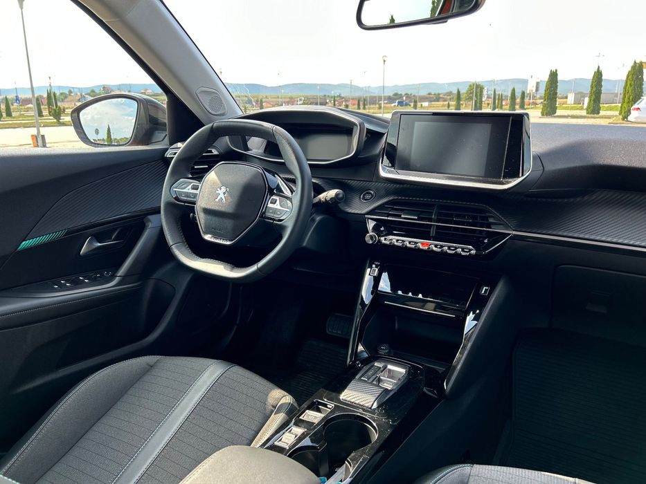 Peugeot 2008 Peugeot E 2008 (2022) in garantie (proprietar)