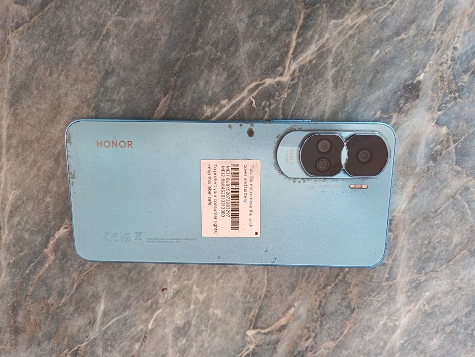 Телефон honor9  запазен