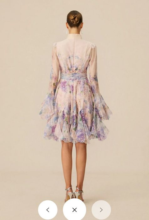 Rochie mini evazată cu imprimeu floral Lana