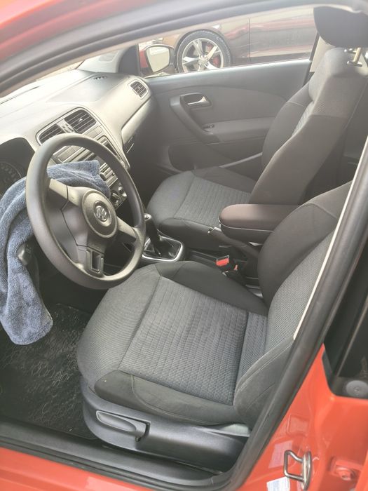 Vând Volkswagen Polo 1.2 mpi 6r 2010 euro 5