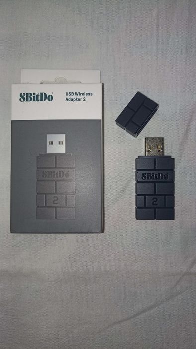 Продавам 8BitDo USB Wireless Adapter 2