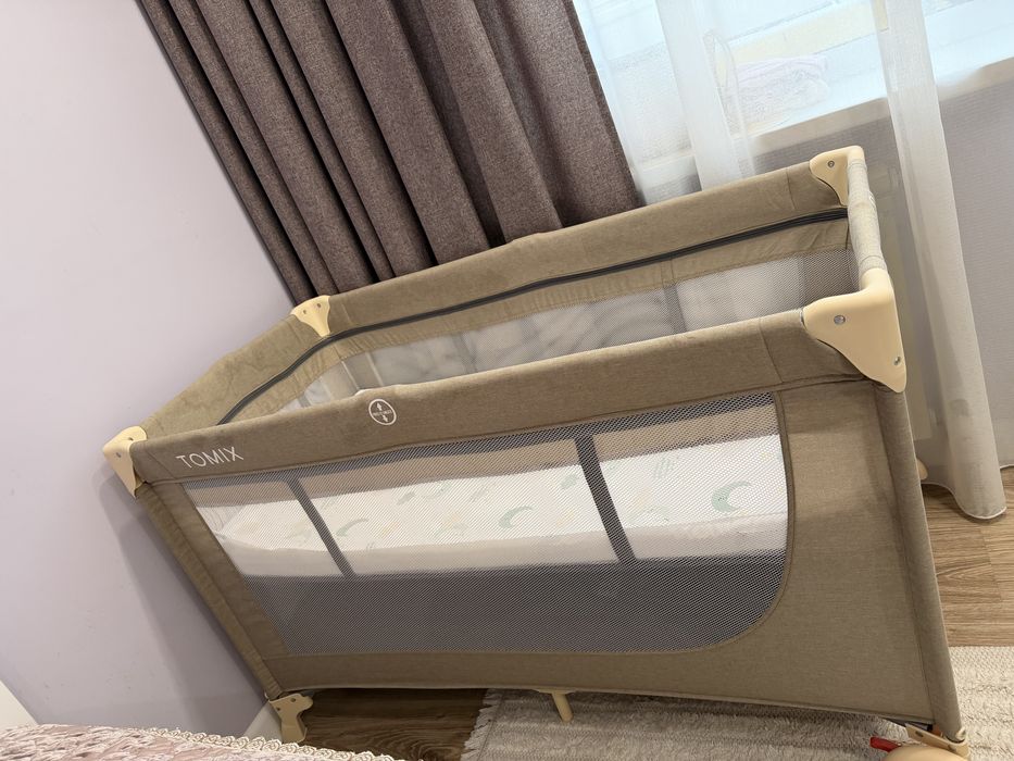 Детский манеж с матрасом