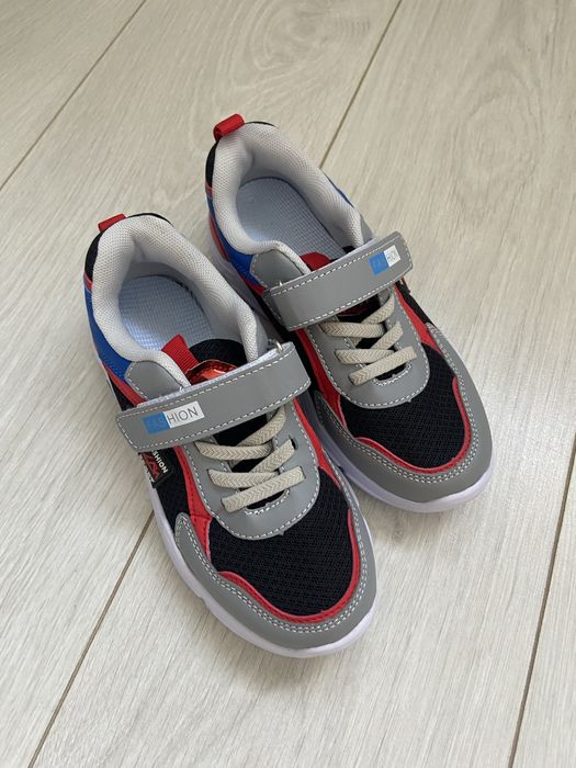Кроссовки черные Skechers