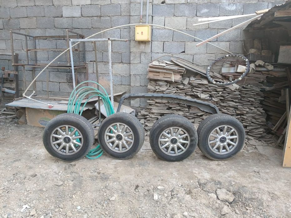 Шины с диском на Ауди 100 С 3