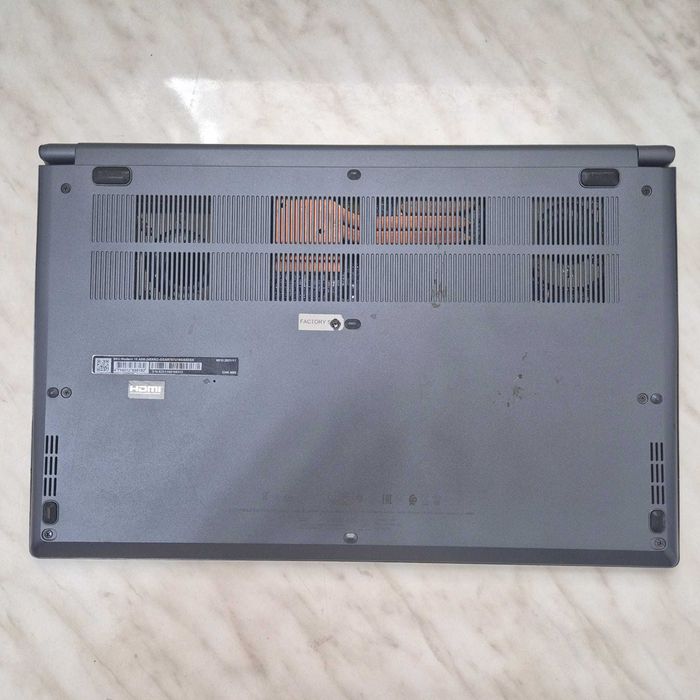 Laptop MSI Modern 15 A5M AMD RYZEN 7 5700V 16GB RAM 1TB SSD RAM 34313