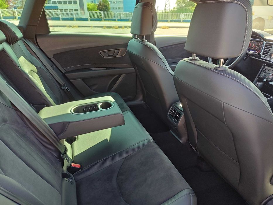 Seat Leon Seat Leon ST Cupra 300 DSG 4Drive - 2.0TSI / 300CP / 400NM