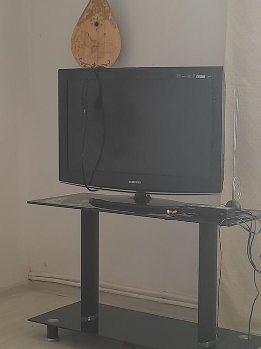 Телевизор продам