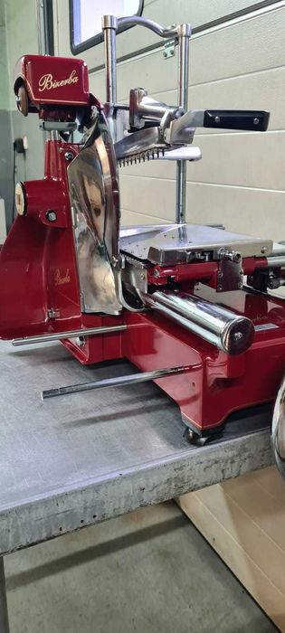 Mașină manuala de feliat șuncă