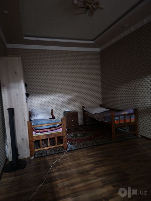 Аренда. 3 кишигача одам қўйилади. Уй эгаси бн турилади.