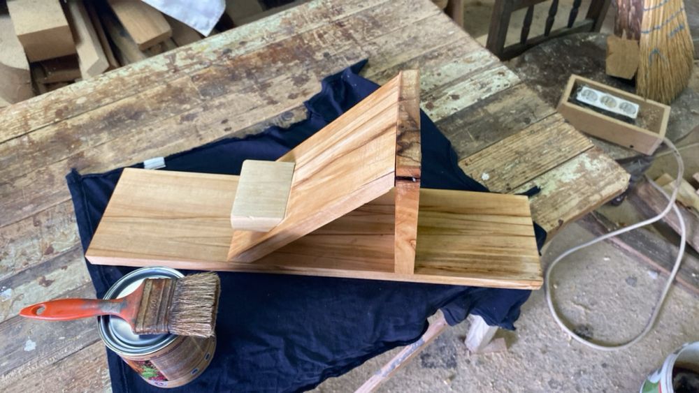 Стойка за каска