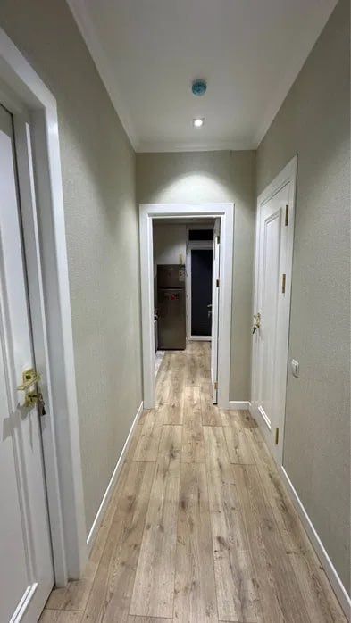 Хон Сарой Сайрам 2/8/12 Евро Квартира 43м2