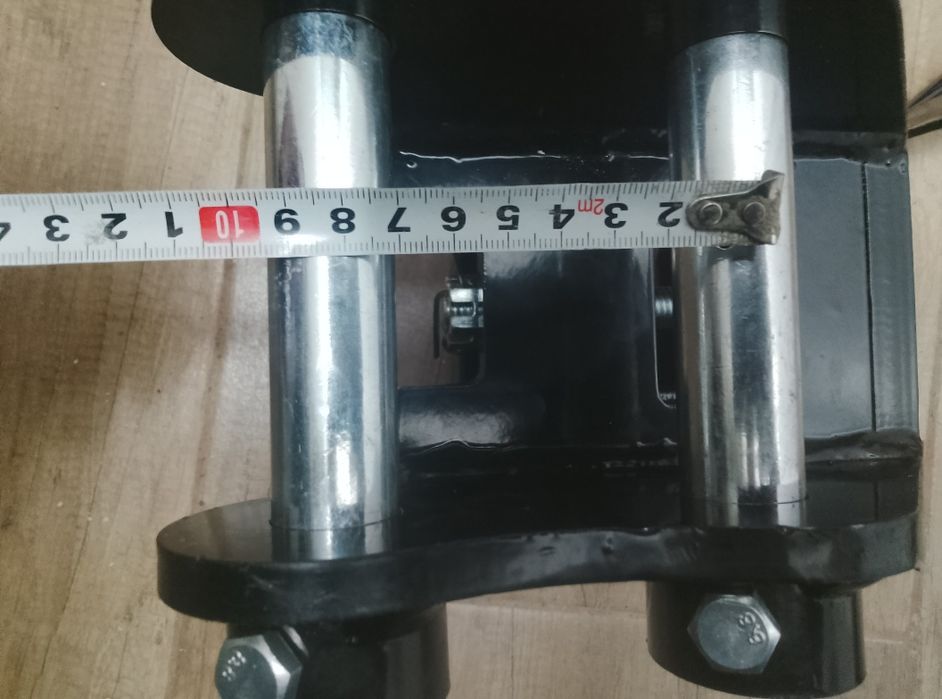 Бързосменика.гребло и рипер за мини багер