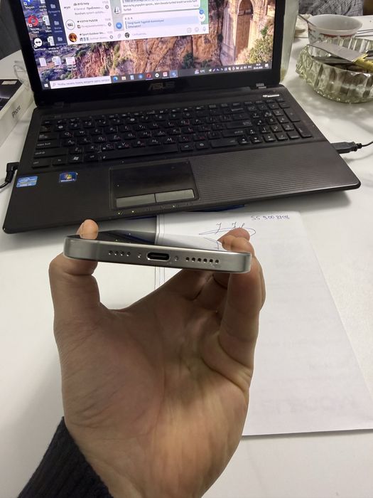 Продам iphone 15 pro max 256