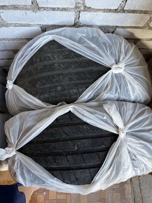 Продам резину на 19