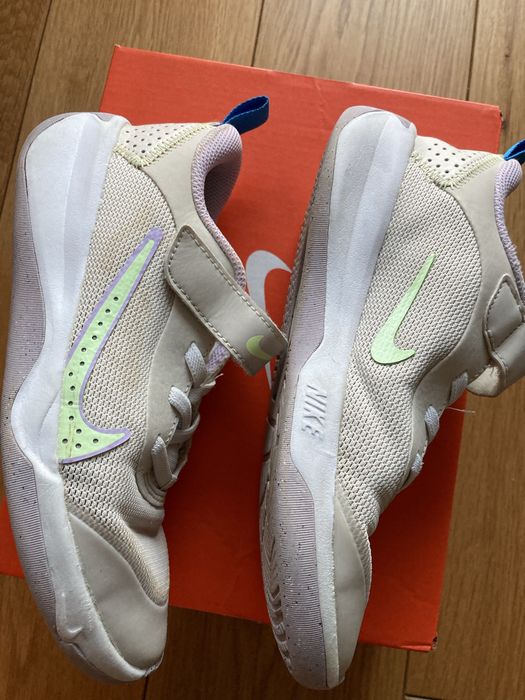 Спортни маратонки за момиче